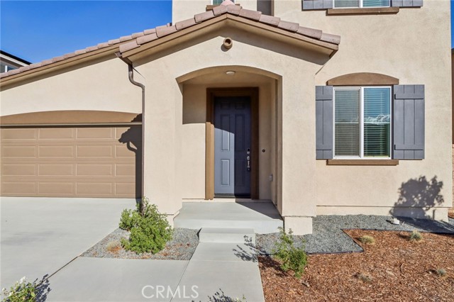 Detail Gallery Image 4 of 38 For 19536 Hanging Rock Rd, Lake Elsinore,  CA 92532 - 4 Beds | 3 Baths