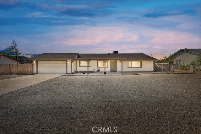 Detail Gallery Image 1 of 46 For 19165 Rocksprings Rd, Hesperia,  CA 92345 - 3 Beds | 2 Baths