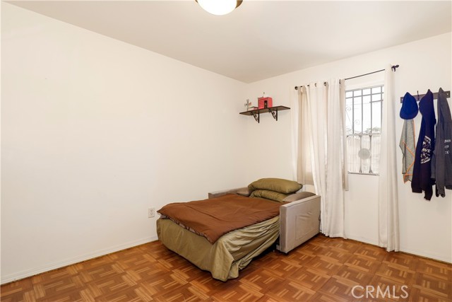 854 E 87th Place, Los Angeles CA: https://media.crmls.org/medias/ab307571-00e0-4f48-b662-27336c3fb279.jpg