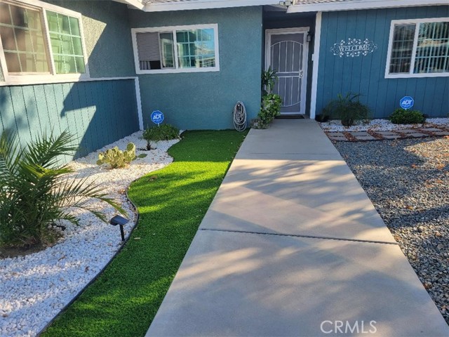 Detail Gallery Image 2 of 8 For 1809 Davidson, Bakersfield,  CA 93305 - 3 Beds | 2 Baths