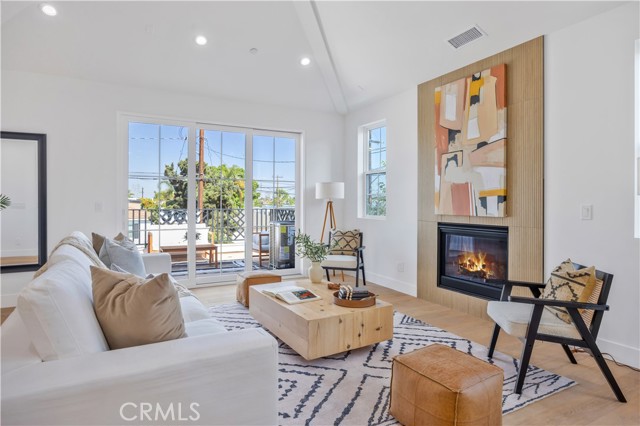 2420 Ives Lane, Redondo Beach, California 90278, 4 Bedrooms Bedrooms, ,3 BathroomsBathrooms,Residential,For Sale,Ives,SB25133700