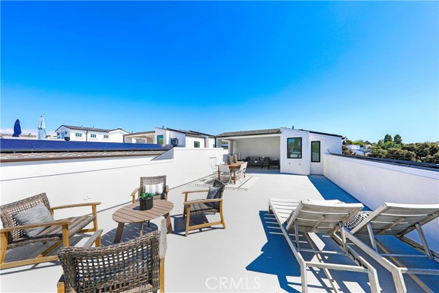 Detail Gallery Image 20 of 24 For 715 Narcissus #2,  Corona Del Mar,  CA 92625 - 2 Beds | 2 Baths