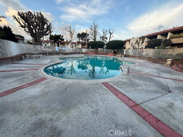 https://media.crmls.org/medias/ab3453f0-d4d0-4e19-ac81-85b66c64d88d.jpg?preset=X-Large