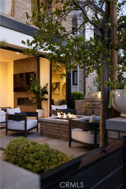 508 Goldenrod Avenue, Corona del Mar CA: https://media.crmls.org/medias/ab34b211-c3c4-4d58-a0f5-af78e0668927.jpg