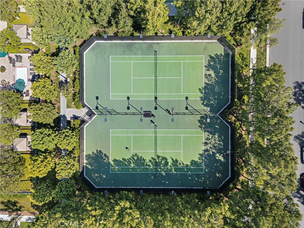 https://media.crmls.org/medias/ab34bb36-7768-4122-bb96-334bdfc12f4b.jpg?preset=X-Large