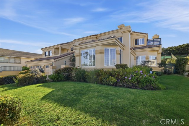 Detail Gallery Image 3 of 35 For 4177 S Cloverdale, Los Angeles,  CA 90008 - 4 Beds | 5 Baths