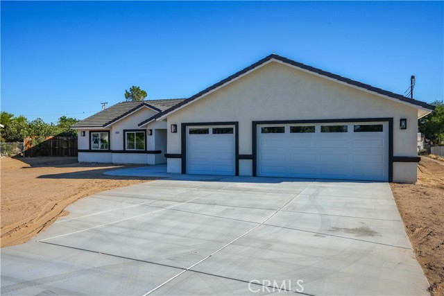 Detail Gallery Image 2 of 49 For 19056 Goleta St, Hesperia,  CA 92345 - 4 Beds | 2/1 Baths