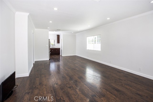 15847 Marlin Place, Van Nuys CA: https://media.crmls.org/medias/ab3570c5-117d-42f0-9f2a-6a68bf2f37c7.jpg
