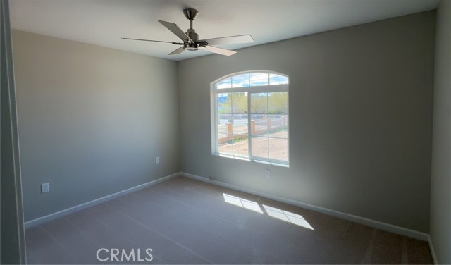 17995 Seaforth Street, Hesperia CA: https://media.crmls.org/medias/ab35e656-e6ab-4853-897d-4f8b29703941.jpg