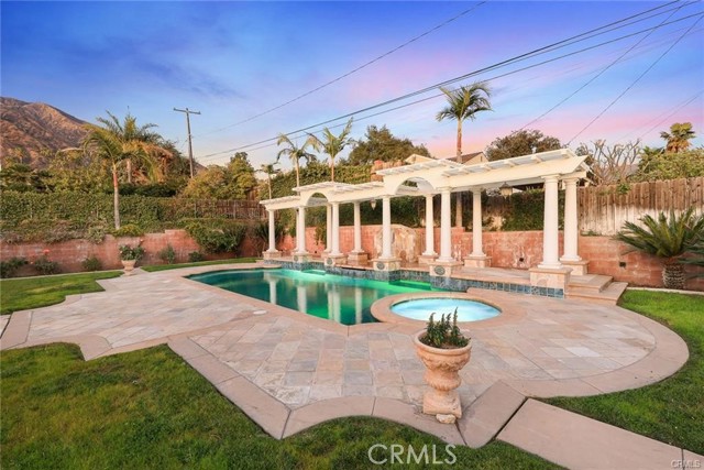 1774 Orangewood Lane, Arcadia CA: https://media.crmls.org/medias/ab365339-55d6-4350-b126-ffe2a1ff4fc7.jpg