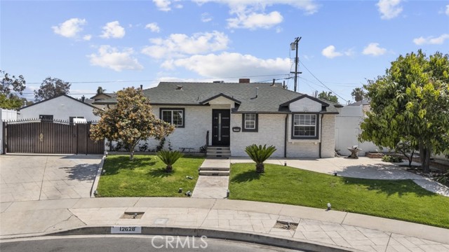 Detail Gallery Image 1 of 41 For 12628 Stagg St, North Hollywood,  CA 91605 - 4 Beds | 2 Baths