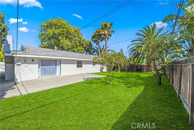 16271 Fairway Lane, Huntington Beach CA: https://media.crmls.org/medias/ab3685cc-3ebb-4fb1-be69-500302f78cf5.jpg
