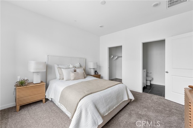 Detail Gallery Image 23 of 40 For 9419 1/2 N Sepulveda Blvd. #3,  North Hills,  CA 91343 - 2 Beds | 2/1 Baths