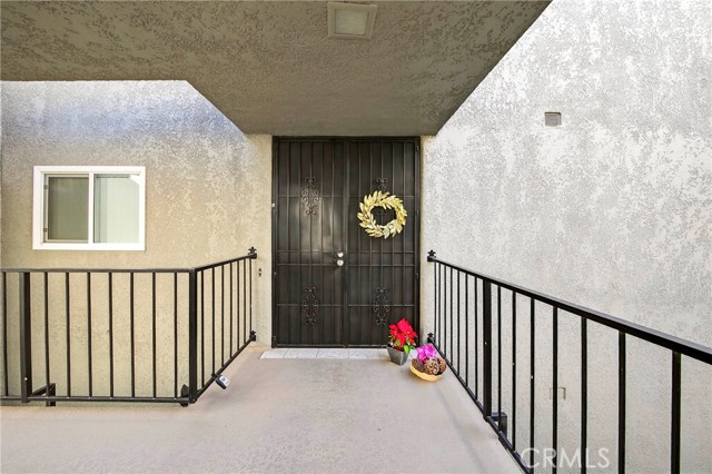 Detail Gallery Image 4 of 43 For 2393 W via Mariposa 2b,  Laguna Woods,  CA 92637 - 2 Beds | 2 Baths