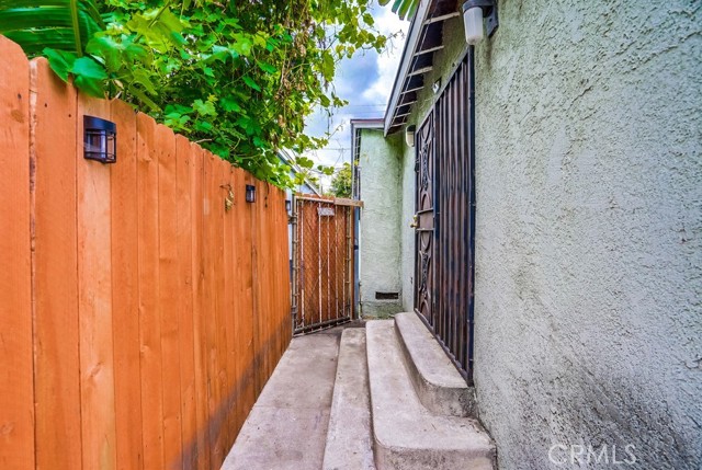 Detail Gallery Image 37 of 38 For 115 N Magnolia Court, Compton,  CA 90220 - 4 Beds | 2 Baths