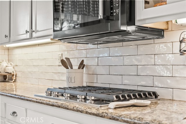 Detail Gallery Image 19 of 46 For 23799 Brookside Ct, Murrieta,  CA 92562 - 6 Beds | 3/1 Baths