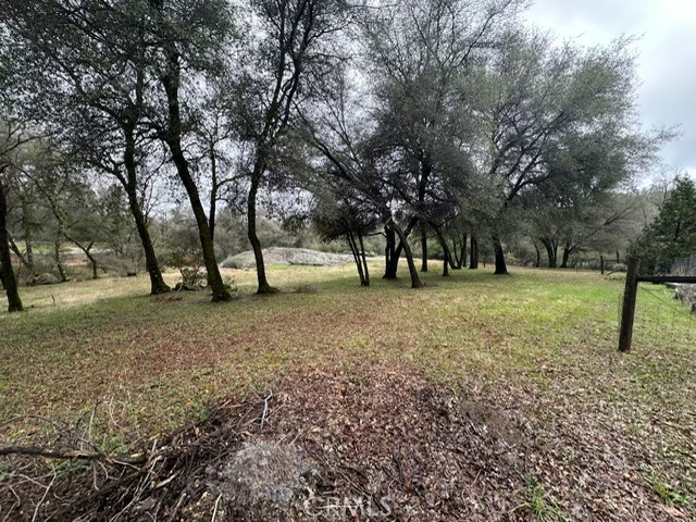 15 Hide A Way Road, Oroville CA: https://media.crmls.org/medias/ab396797-8497-4622-b6c9-b40b5e3130d0.jpg