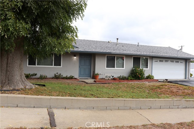 11260 Dominica Ave photo 5