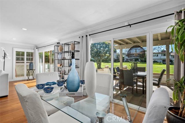 Detail Gallery Image 14 of 32 For 525 Vista Flora, Newport Beach,  CA 92660 - 3 Beds | 2/1 Baths