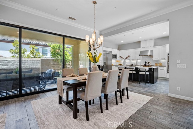 18 Goldenrod, Lake Forest CA: https://media.crmls.org/medias/ab3c4135-87b4-4a04-94e1-484514ec95ef.jpg