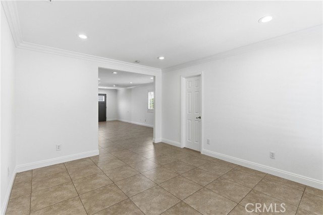 Detail Gallery Image 5 of 36 For 20031 Shorewood, Huntington Beach,  CA 92646 - 3 Beds | 2 Baths