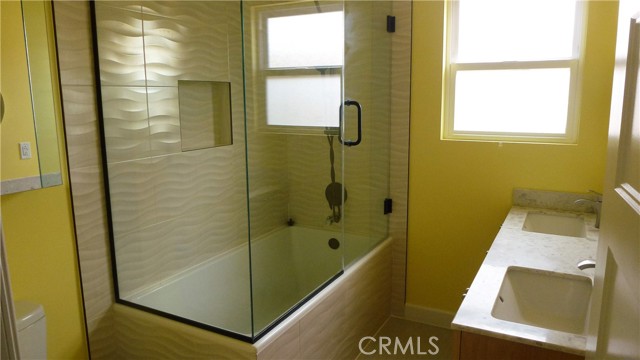 Hall Bath with double sinks