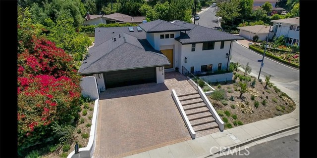 22914 Gershwin Drive, Woodland Hills CA: https://media.crmls.org/medias/ab3dd995-dc35-41de-9cdc-79320ebaf78a.jpg