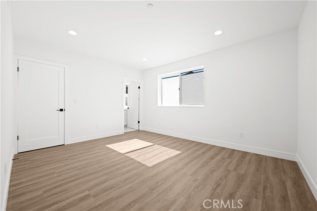 Detail Gallery Image 26 of 34 For 6700 Kester Ave #2,  Van Nuys,  CA 91405 - 5 Beds | 5 Baths