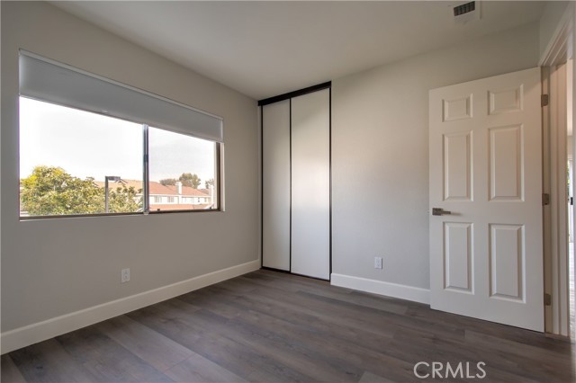 60 Greenmoor, Irvine CA: https://media.crmls.org/medias/ab3e5e8d-8027-4a88-99f9-b9339f170516.jpg