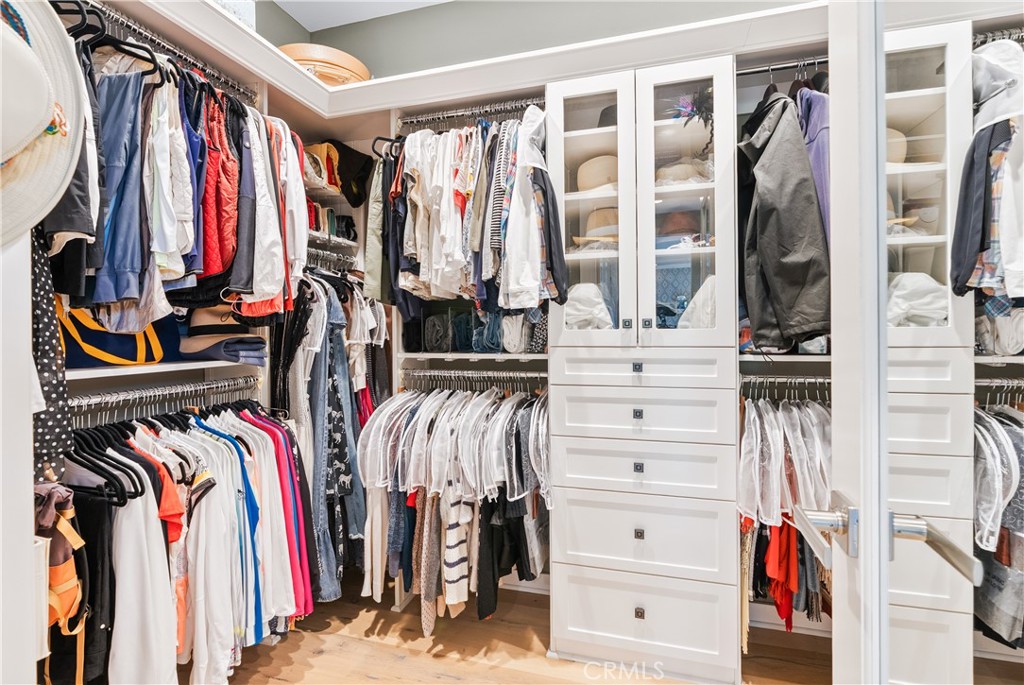 MLS #OC25195995 image #28