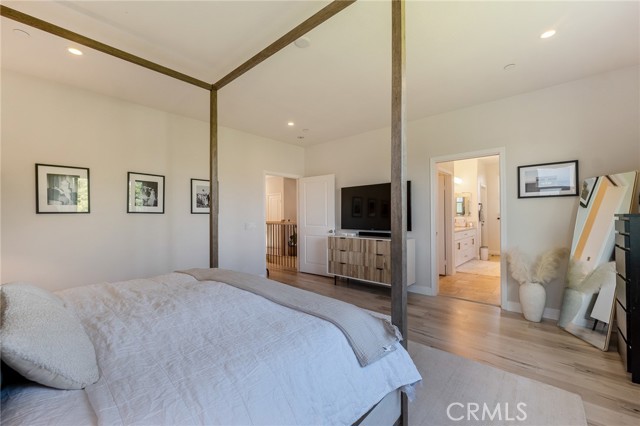 Detail Gallery Image 17 of 37 For 17065 Cantlay, Lake Balboa,  CA 91406 - 4 Beds | 3 Baths