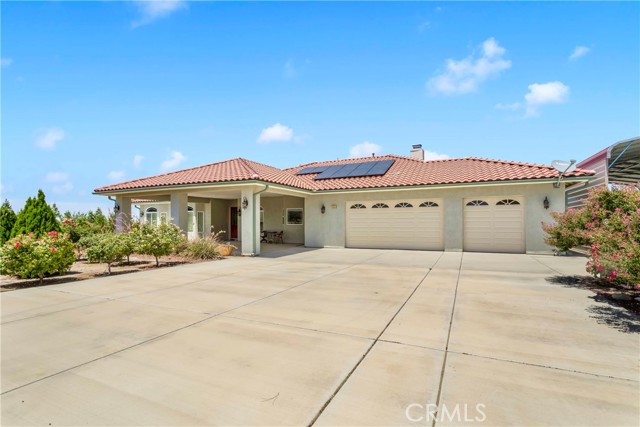 Detail Gallery Image 3 of 73 For 3002 Estero Rd, Pinon Hills,  CA 92372 - 4 Beds | 3/1 Baths