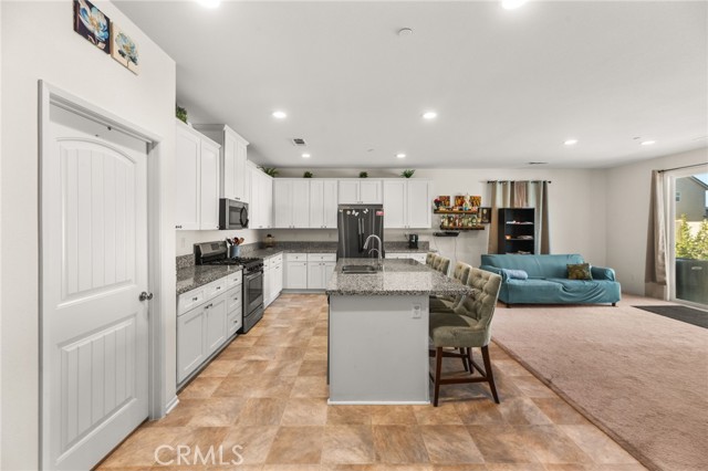 Detail Gallery Image 12 of 55 For 468 Bristolwood, Hemet,  CA 92543 - 3 Beds | 2 Baths