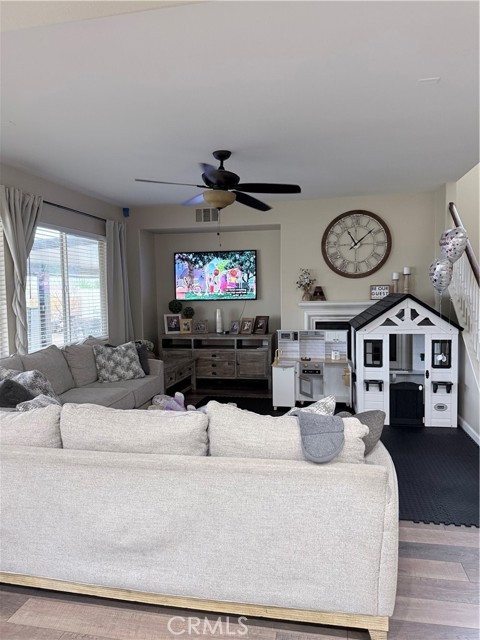 Detail Gallery Image 18 of 19 For 1174 Enchanted Trail, San Jacinto,  CA 92582 - 6 Beds | 3 Baths