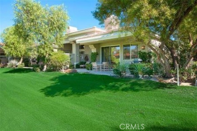 315 Indian Ridge Drive, Palm Desert CA: https://media.crmls.org/medias/ab3f17bc-8229-49d0-ae3c-10f4600432c4.jpg