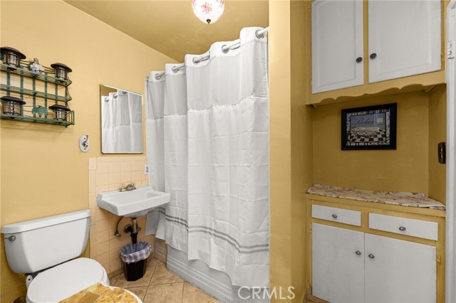 Detail Gallery Image 21 of 38 For 2415 Graydon Ave, Monrovia,  CA 91016 - 3 Beds | 2 Baths
