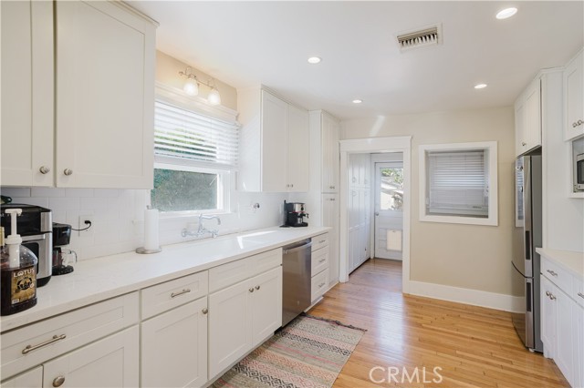 Detail Gallery Image 12 of 24 For 262 N Cambridge St, Orange,  CA 92866 - 3 Beds | 2 Baths