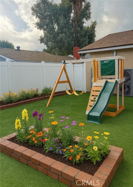 Detail Gallery Image 18 of 19 For 24305 Wabuska, Newhall,  CA 91321 - 6 Beds | 3 Baths