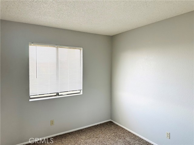 Detail Gallery Image 9 of 12 For 12205 Champlain St, Moreno Valley,  CA 92557 - 3 Beds | 2 Baths