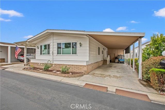 5200 Irvine Blvd., Irvine CA: https://media.crmls.org/medias/ab4366d8-defb-4eed-9974-bcd9872a38c0.jpg