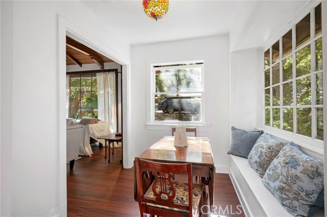 Detail Gallery Image 8 of 52 For 12347 Spring Trail, Sylmar,  CA 91342 - 3 Beds | 2 Baths