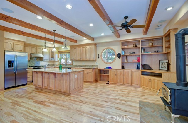 24782 Altdorf, Crestline, CA 92325
