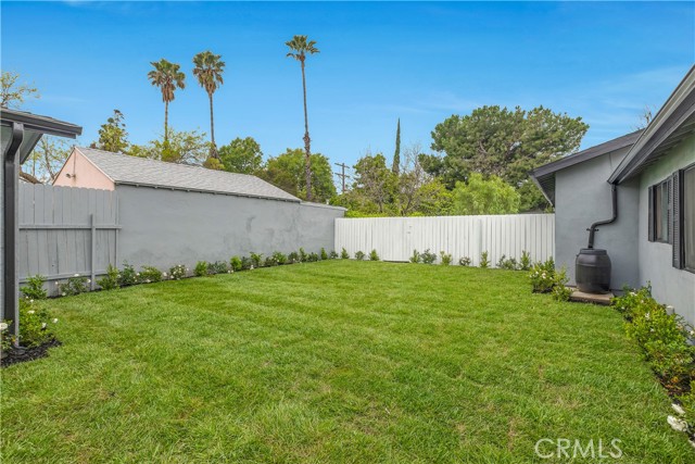 Detail Gallery Image 25 of 46 For 7449 Variel Ave, Canoga Park,  CA 91303 - 4 Beds | 2 Baths