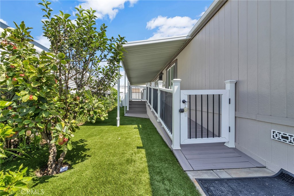 971 Borden - photo 9