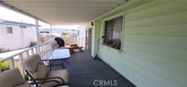 1065 Lomita Boulevard, Harbor City CA: https://media.crmls.org/medias/ab4678d6-68da-4c51-a838-94b4d284ee5a.jpg