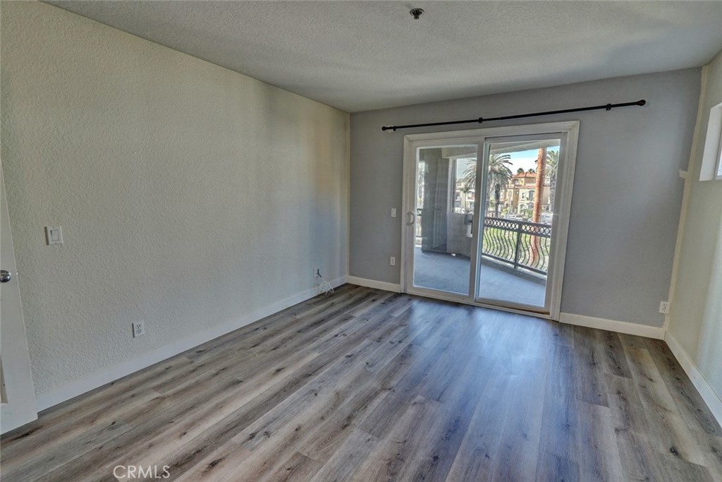 MLS #OC25252159 image #16