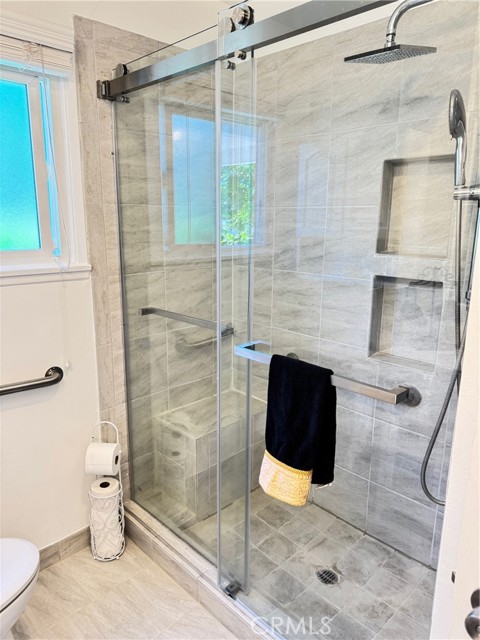 Detail Gallery Image 45 of 69 For 19523 Friar, Tarzana,  CA 91335 - 3 Beds | 2 Baths