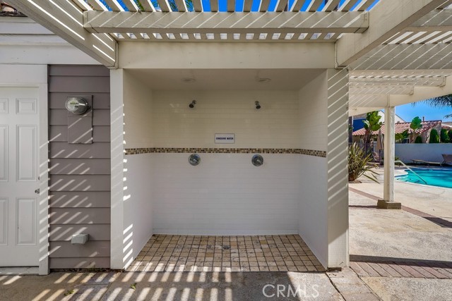 Detail Gallery Image 64 of 75 For 7030 Seawind Drive, Long Beach,  CA 90803 - 4 Beds | 3 Baths