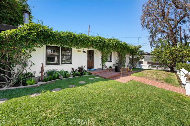 3017 Elm Avenue, Manhattan Beach, California 90266, 2 Bedrooms Bedrooms, ,2 BathroomsBathrooms,Residential,Sold,Elm,SB21199179