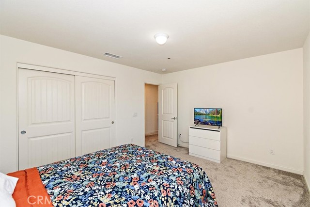 Detail Gallery Image 27 of 35 For 1046 W Buttercup Ln, Rialto,  CA 92376 - 4 Beds | 2/1 Baths